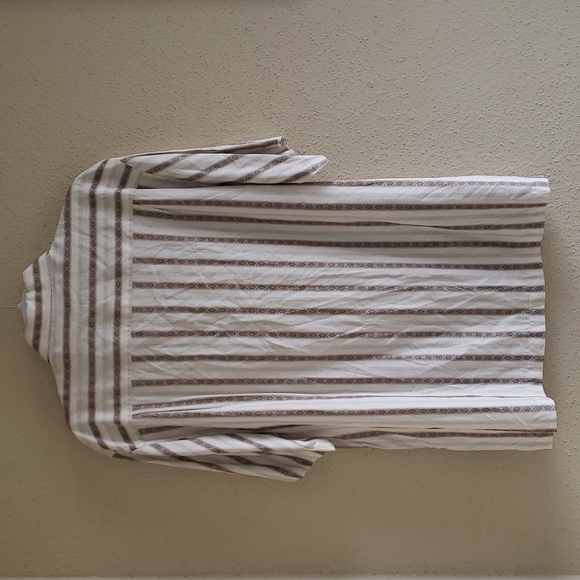 Perry Ellis Shirt, New, color cream, brown, Size L. - Picture 3 of 6